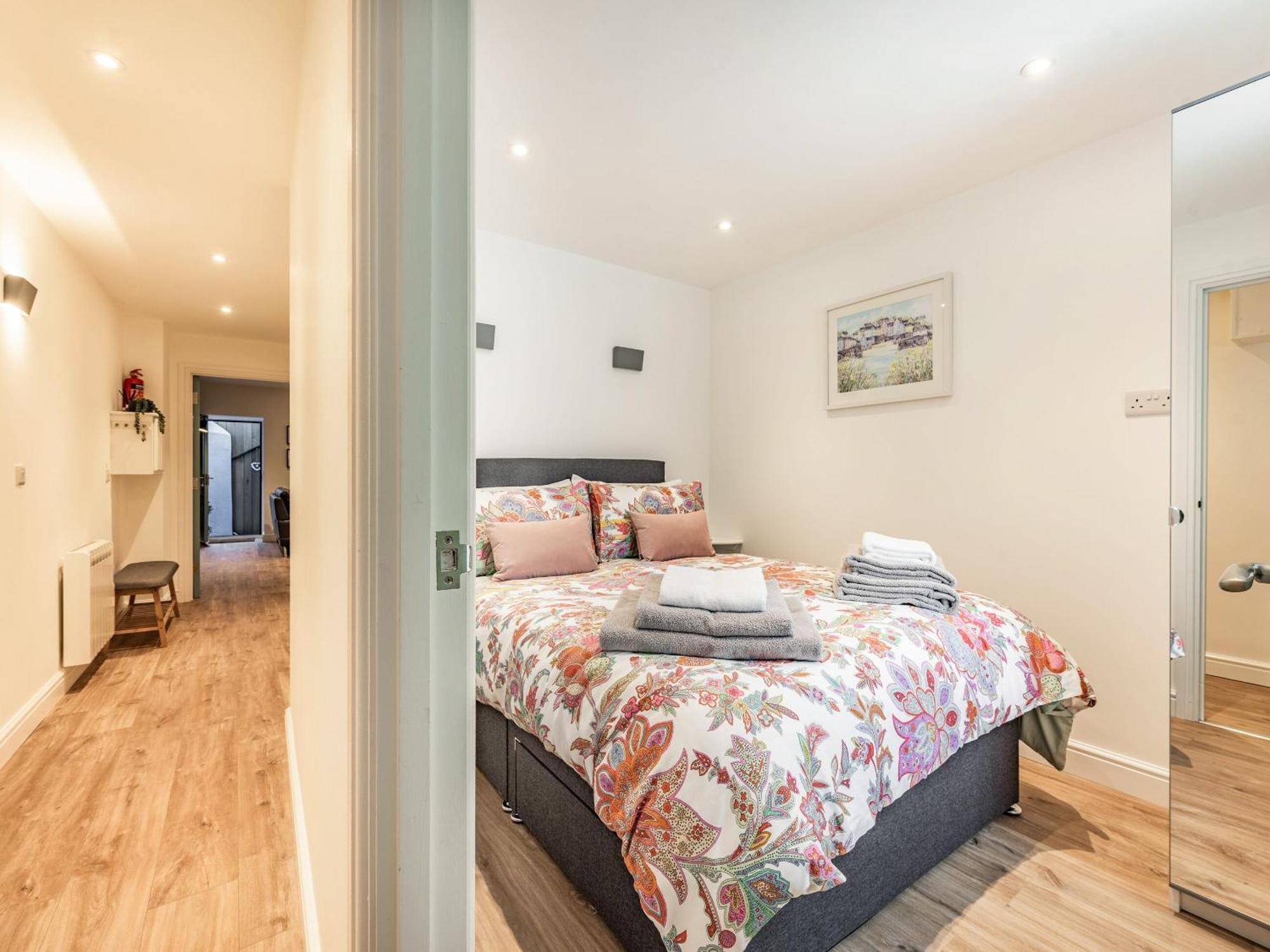 Ocean Waves Villa Tenby Ngoại thất bức ảnh